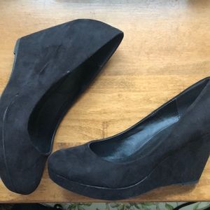 Apt 9 size 7 wedge